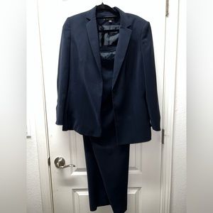 Kasper Pantsuit in Navy Blue